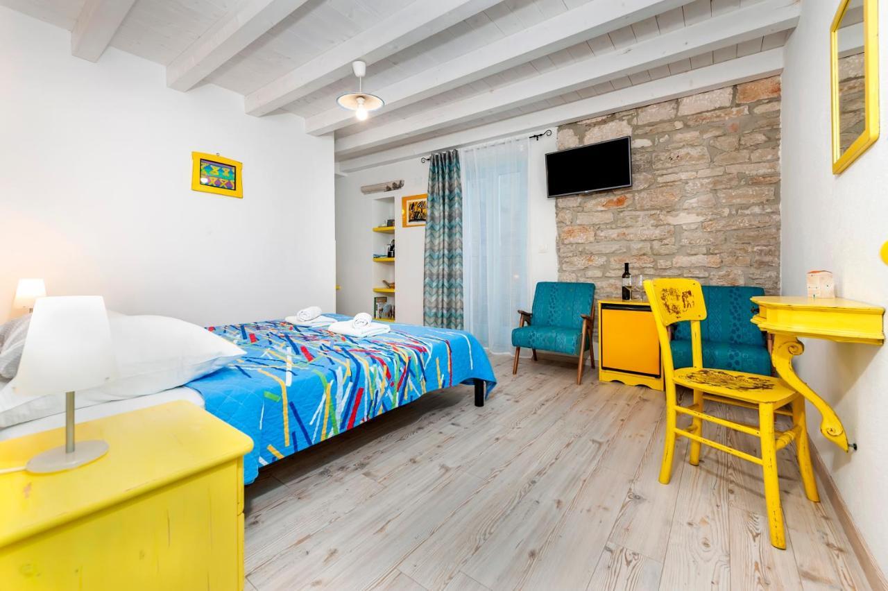 Apartments & Rooms La Casa Barbaro Ровинь Экстерьер фото