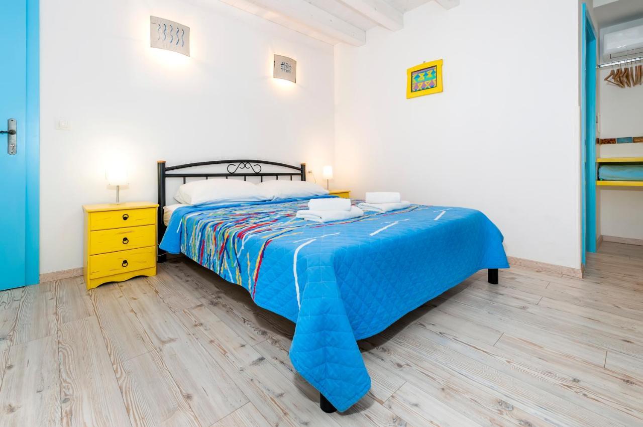 Apartments & Rooms La Casa Barbaro Ровинь Экстерьер фото